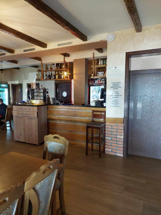 Hotel Restoran Bmb Odžak Zewnętrze zdjęcie